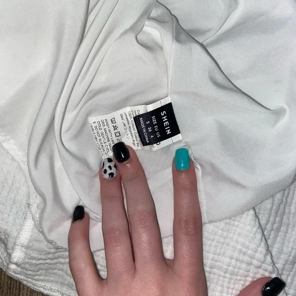 White Sleeveless Tiered Dress - Picture 3 of 6